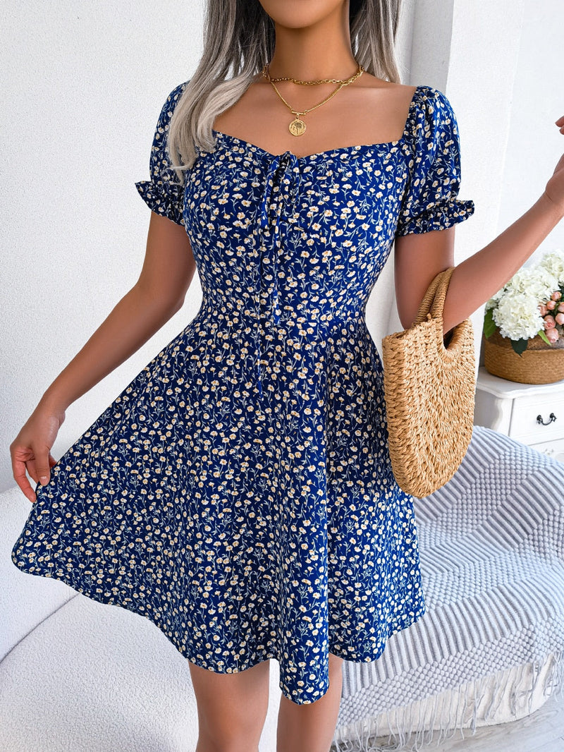 Vestido Femenino Corto Floral Manga Corta