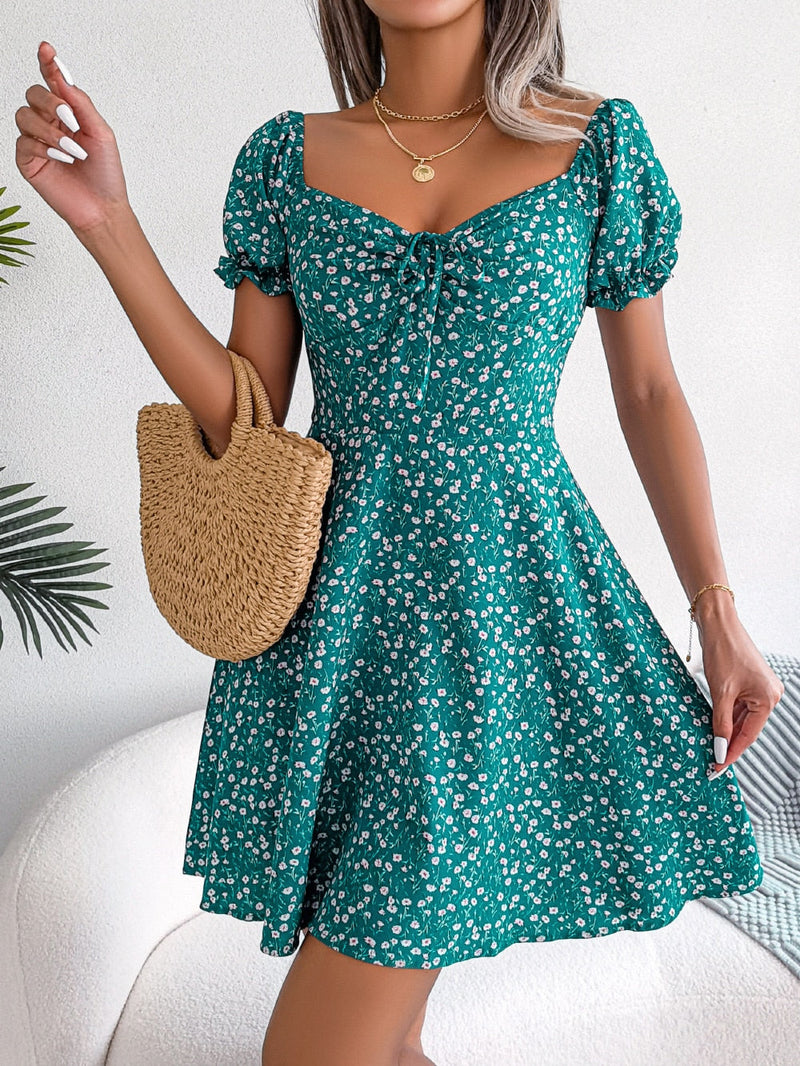 Vestido Femenino Corto Floral Manga Corta