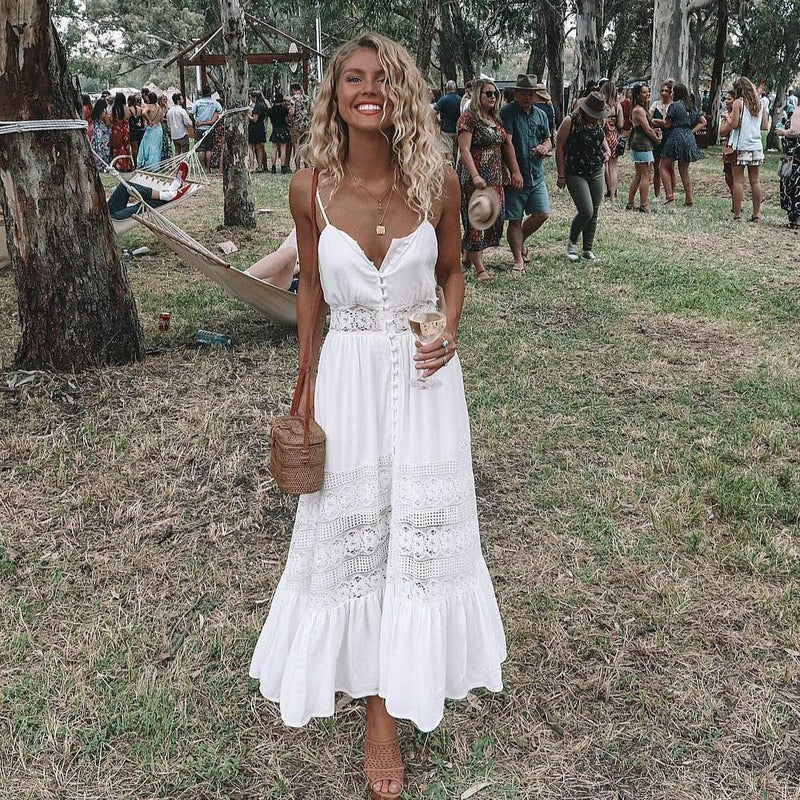 Vestido femenino con abertura